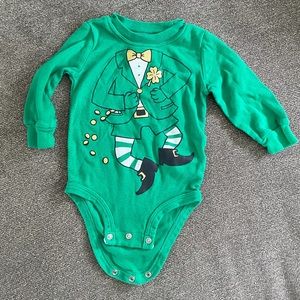 Leprechaun onesie 6M